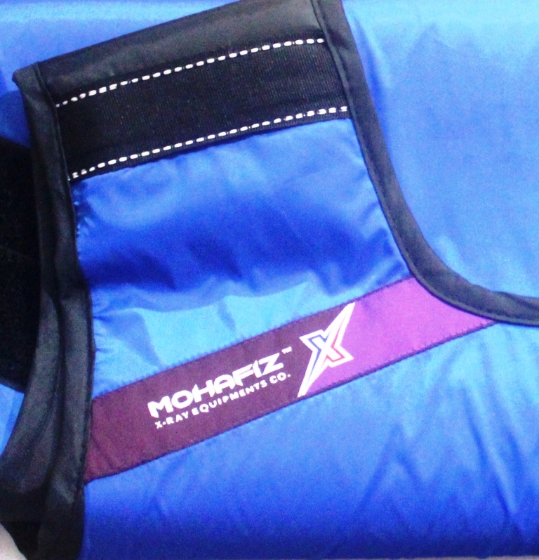 Lead apron to protect from radiation exposure